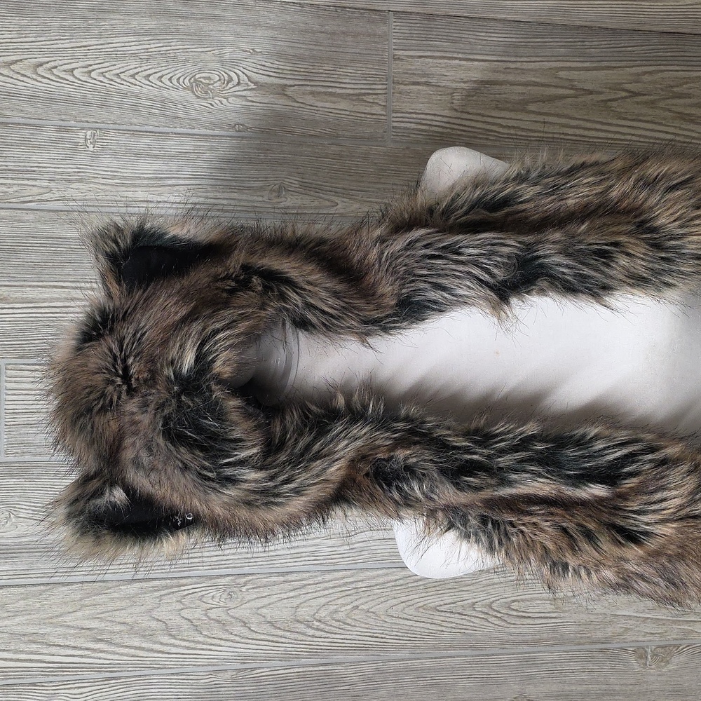 Spirithoods Dire Wolf Faux Fur Hood Adult One Size - Picture 2 of 12